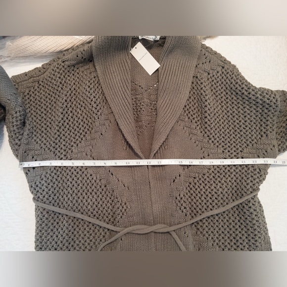 NWT Abercrombie Textural Stitch Belted Shawl Collar Cardigan Olive Green Size M - Picture 12 of 13